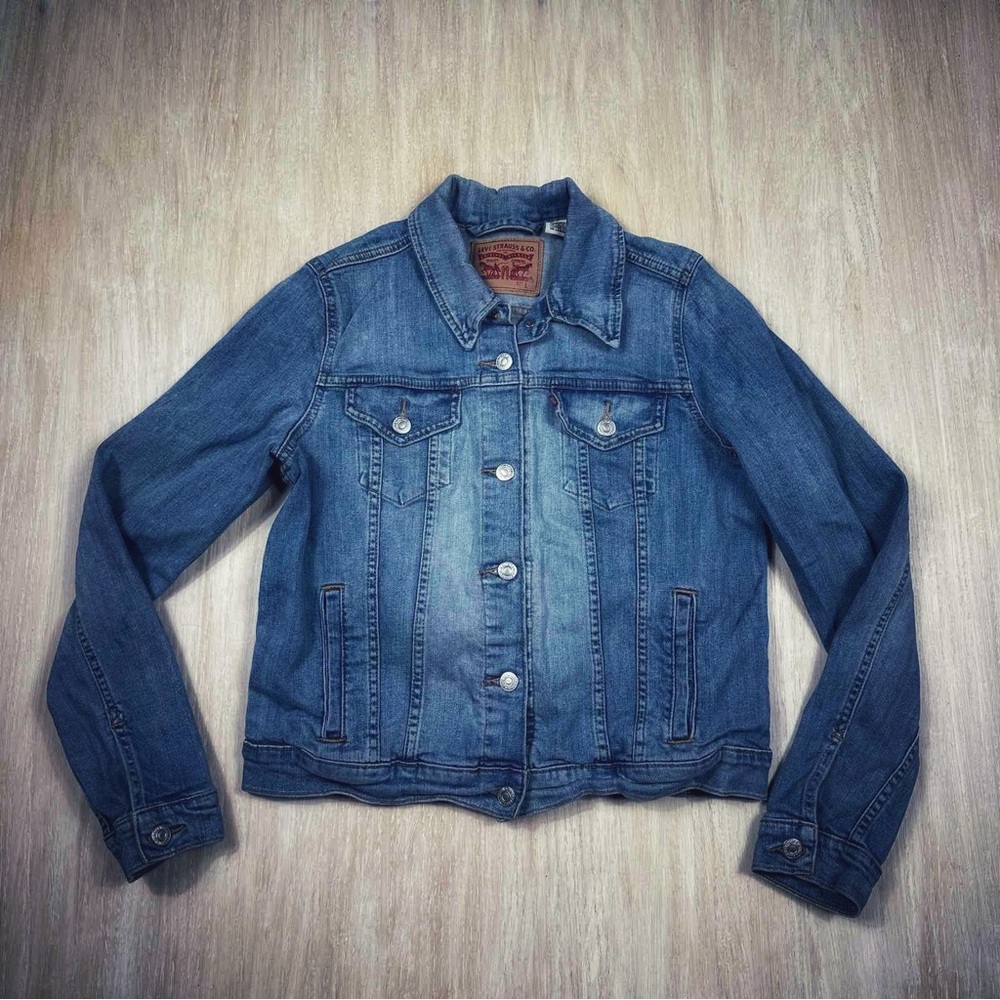 Levi's Classic Blue Jean Jacket